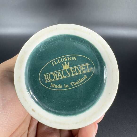 Royal Velvet Illusion Bathroom Cup Tumbler Set 2 Tumblers Cups Porcelain Marked - Picture 4 of 7